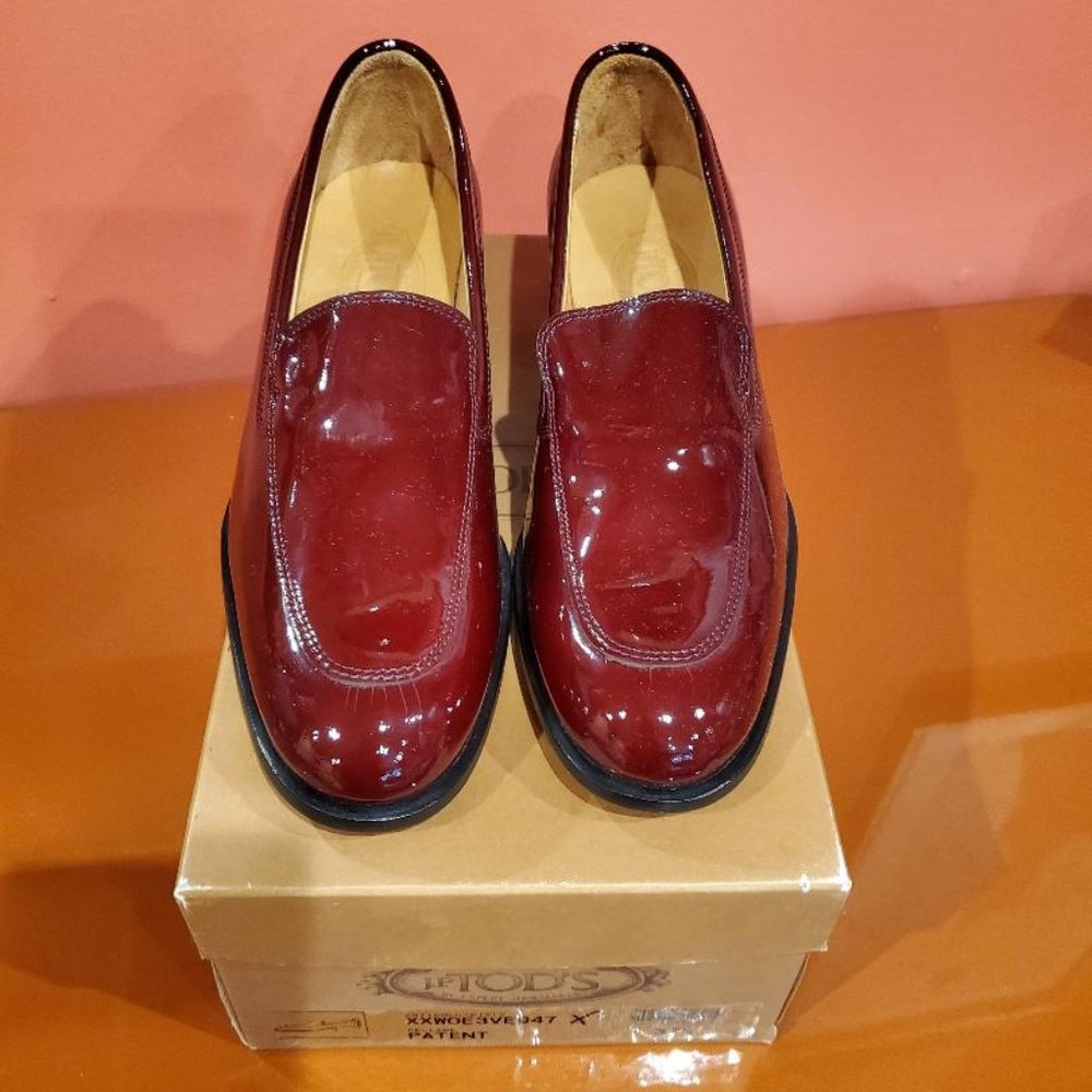J.P.Tod's patent loafers